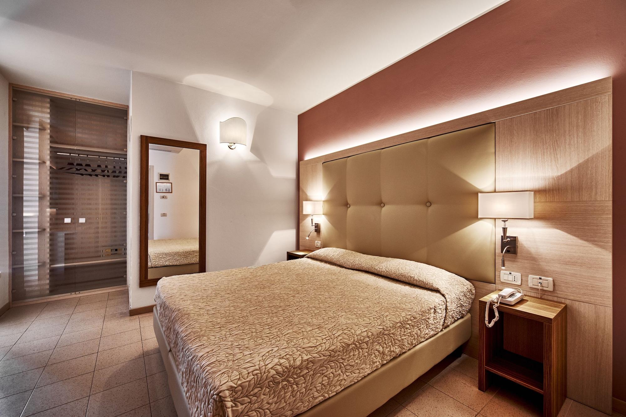 Palace Hotel Regina Bibione Bagian luar foto