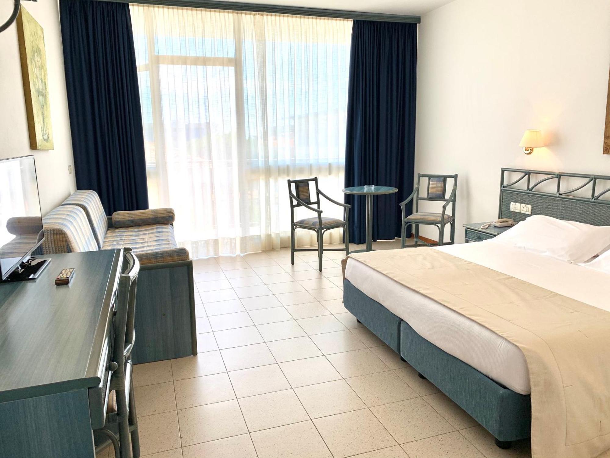 Palace Hotel Regina Bibione Ruang foto