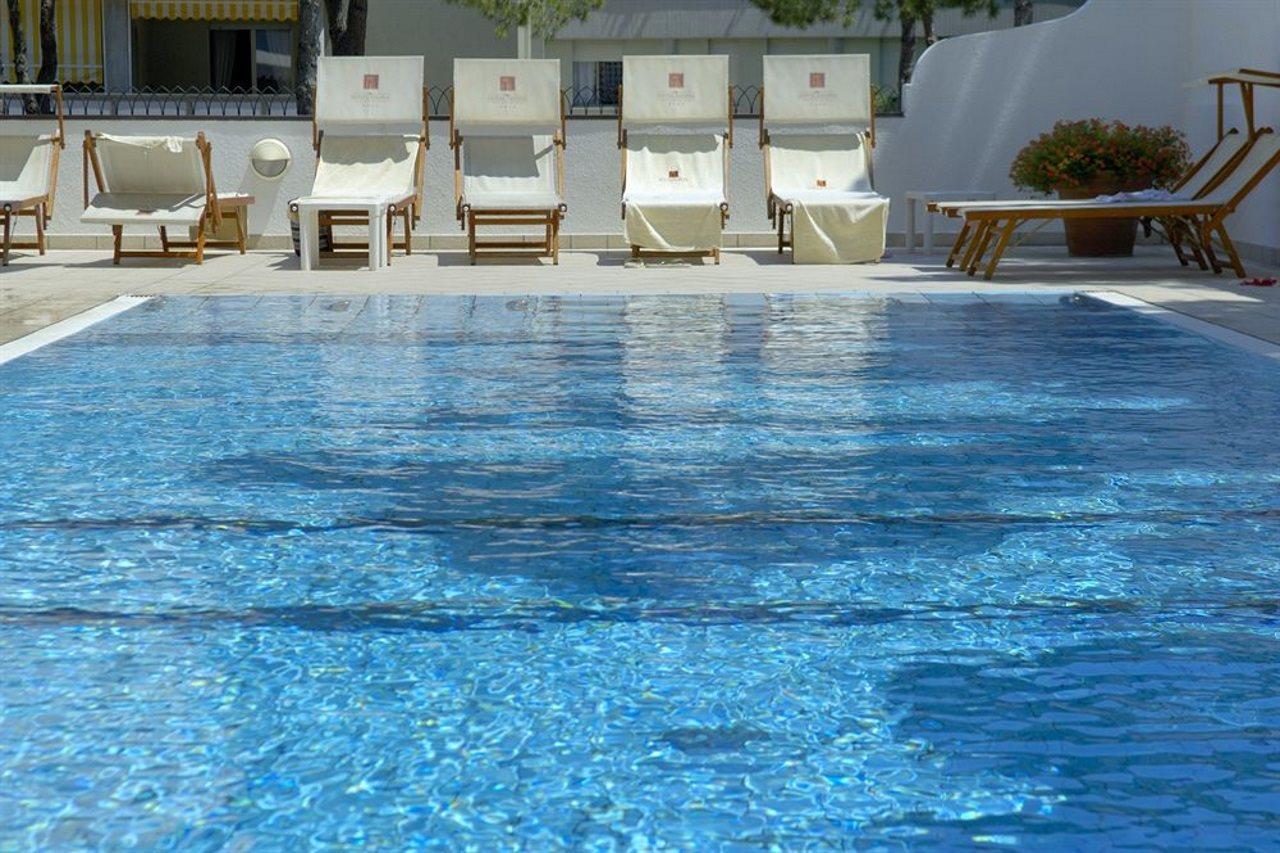Palace Hotel Regina Bibione Bagian luar foto