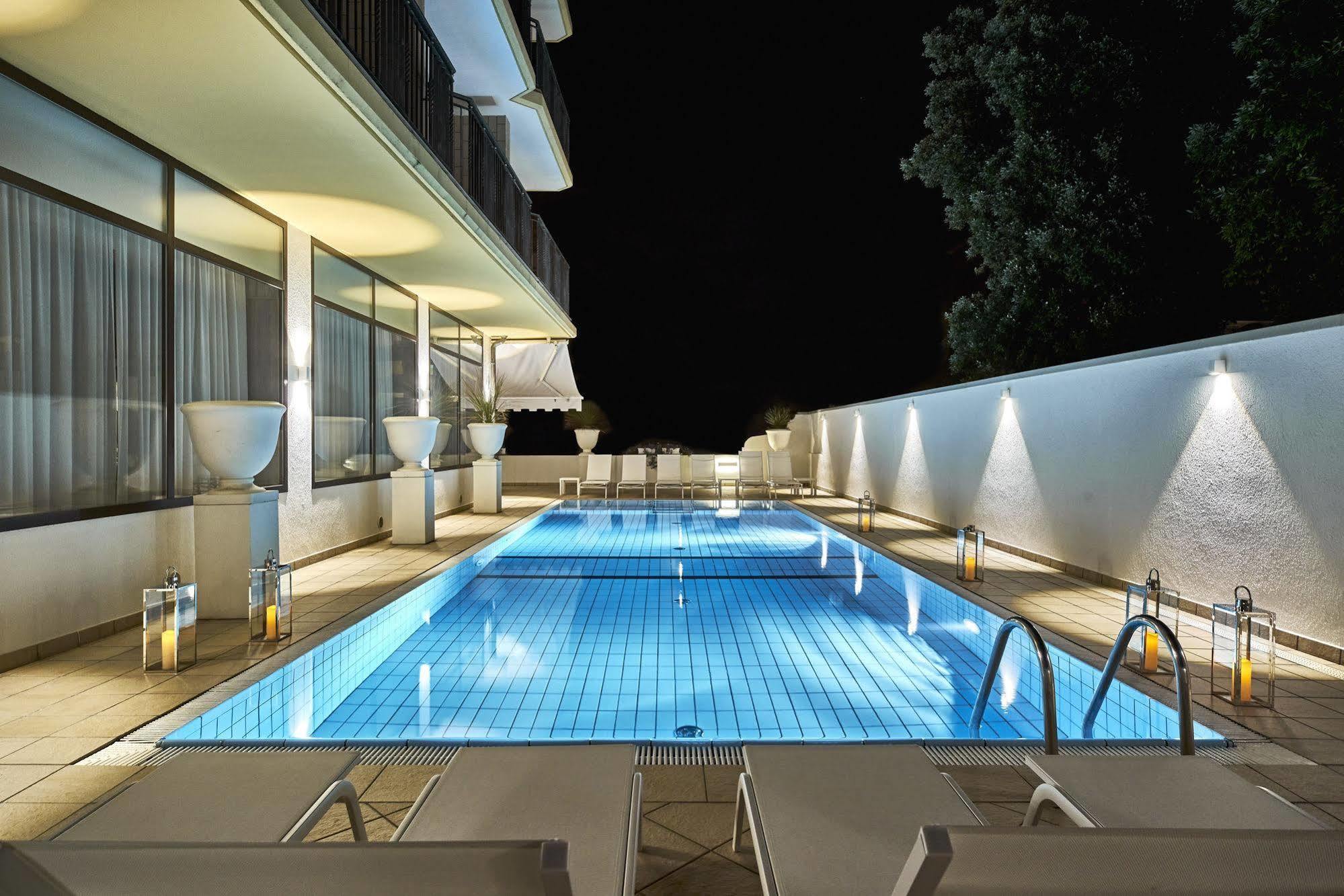 Palace Hotel Regina Bibione Bagian luar foto